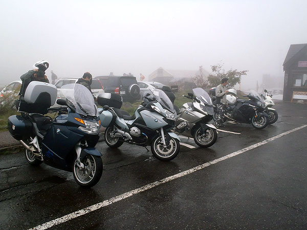 白根山の駐車場にて